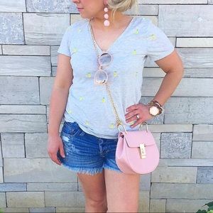 🆑 MERONA lemon’s 🍋 embroidered V neck, gray  tee